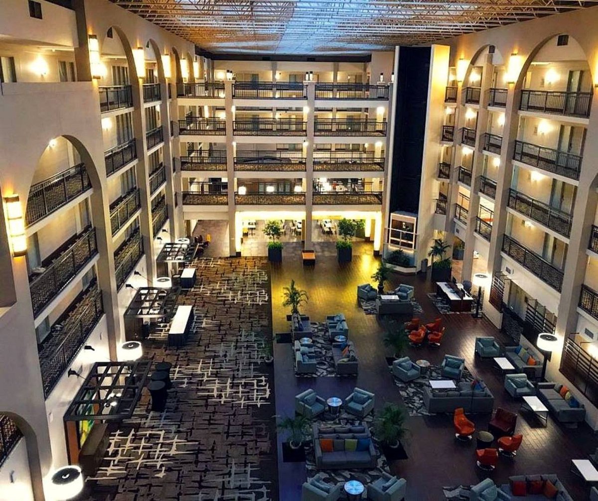Embassy Suites by Hilton Cincinnati Northeast Blue Ash
