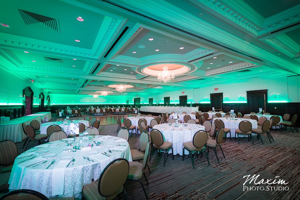 Radisson-Hotel-Cincinnati-Riverfront-Wedding-Covington-KY-6